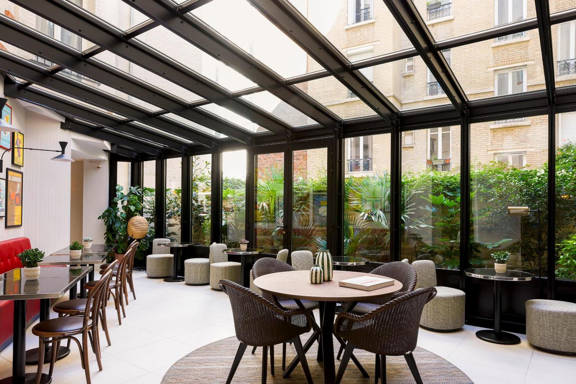 Hotel Moderniste Paris Exterior photo
